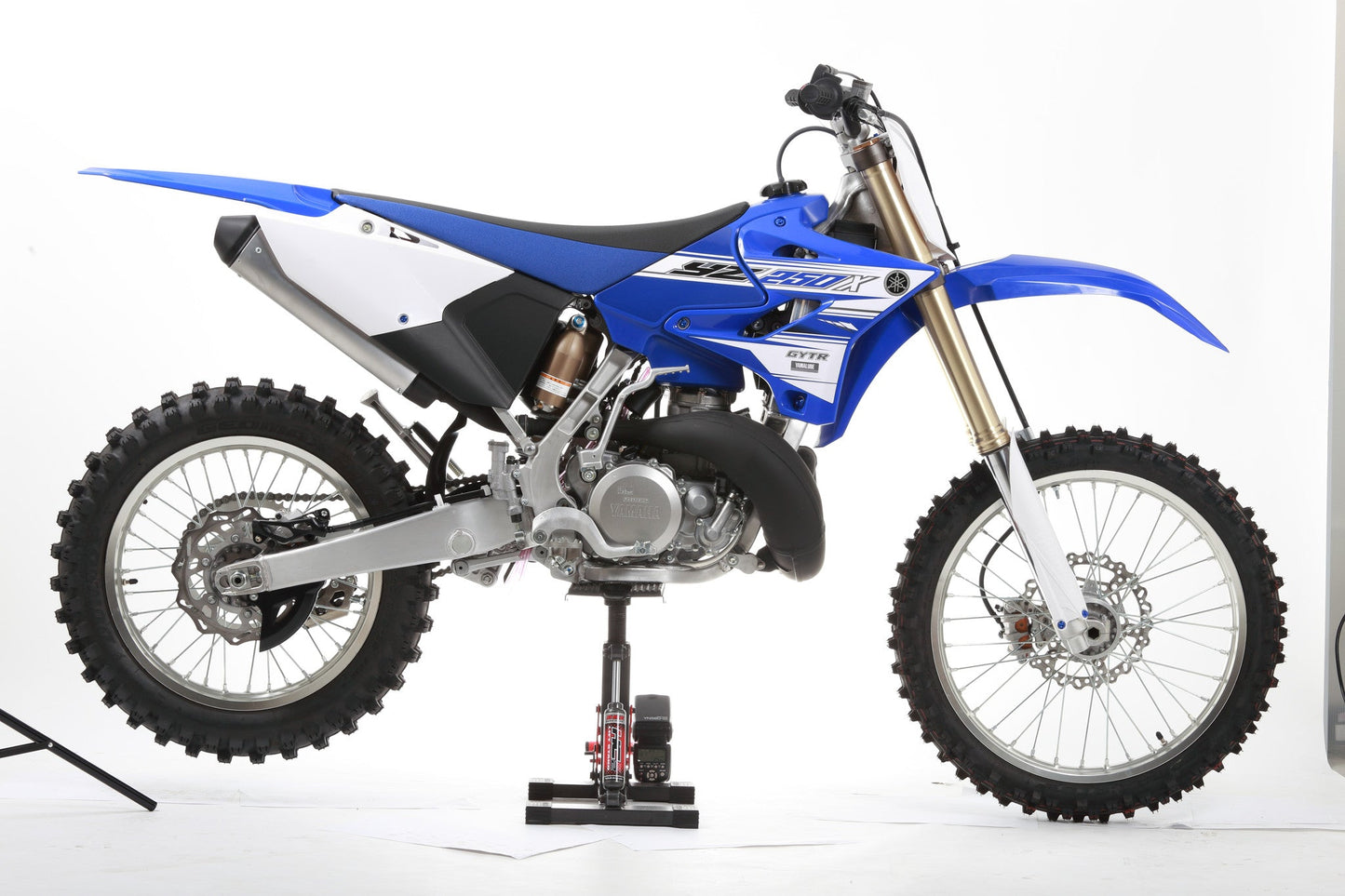 Zeta Anodized Aluminum Lightweight Colored Body Bolt Kits - Langston Motorsports - Zeta