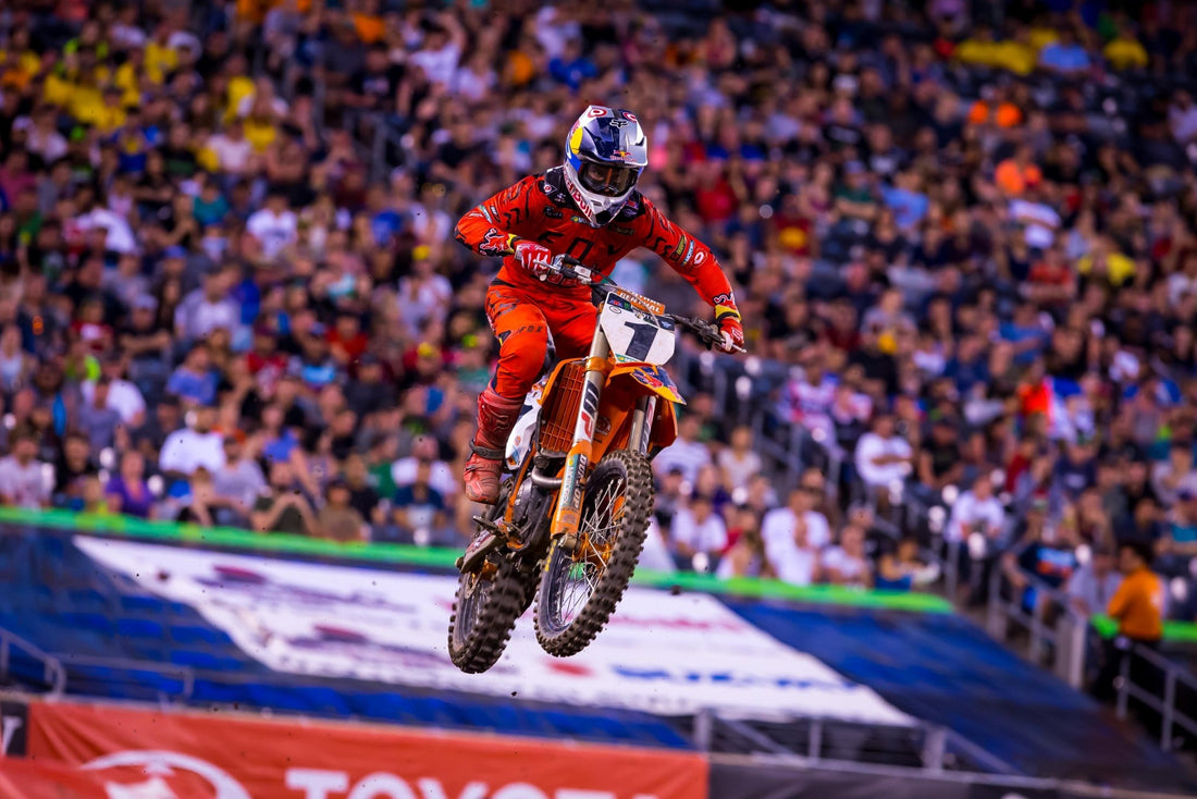 DUNGEY RECLAIMS POINTS LEAD WITH A BIG VICTORY AT PENULTIMATE ROUND OF AMA SUPERCROSS CHAMPIONSHIP - Langston Motorsports