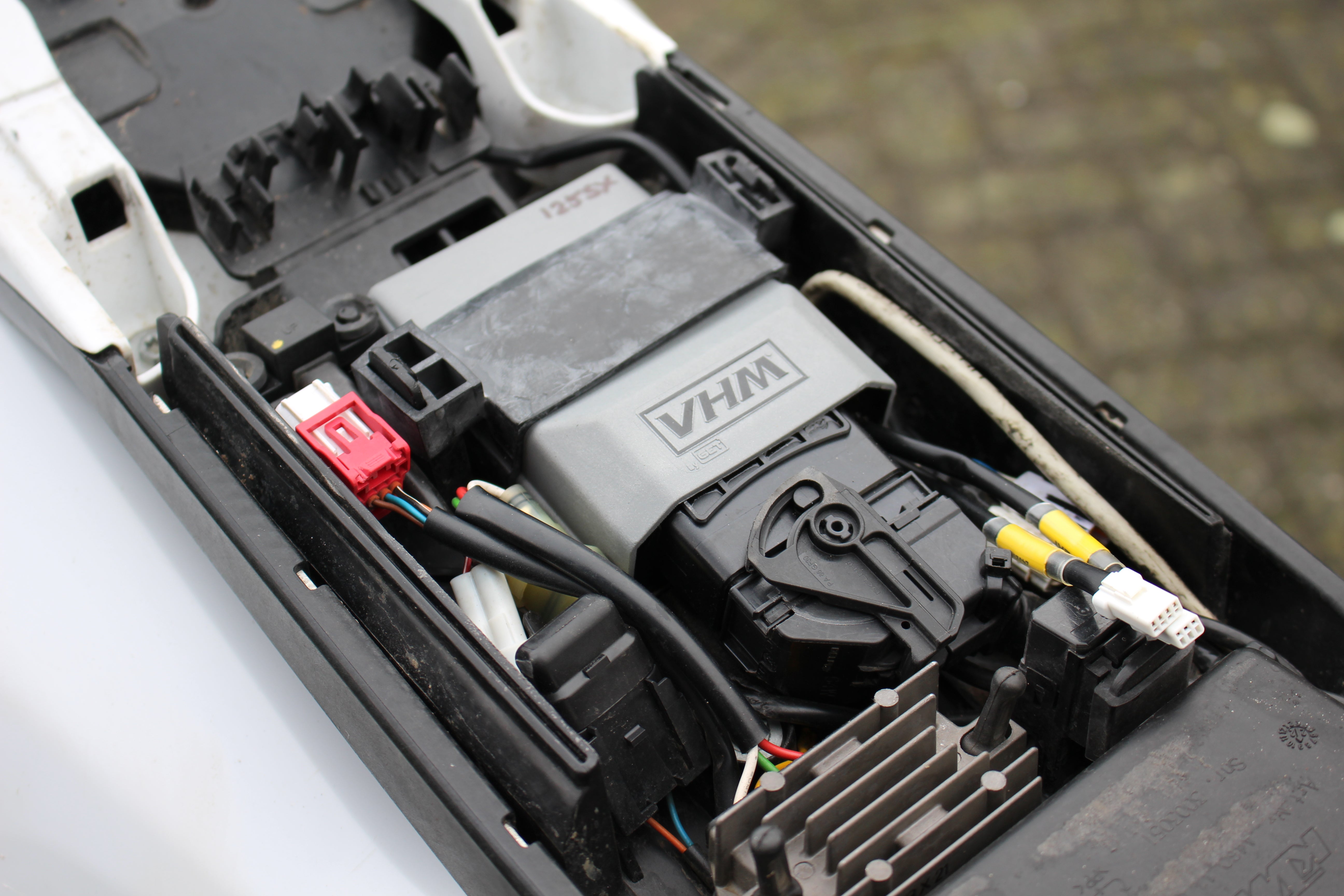 ECU060423-P06-KTM-125SX-23.jpg