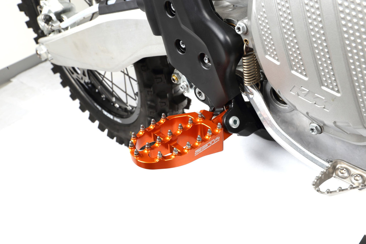 Zeta Aluminum Foot Pegs - Langston Motorsports - Zeta